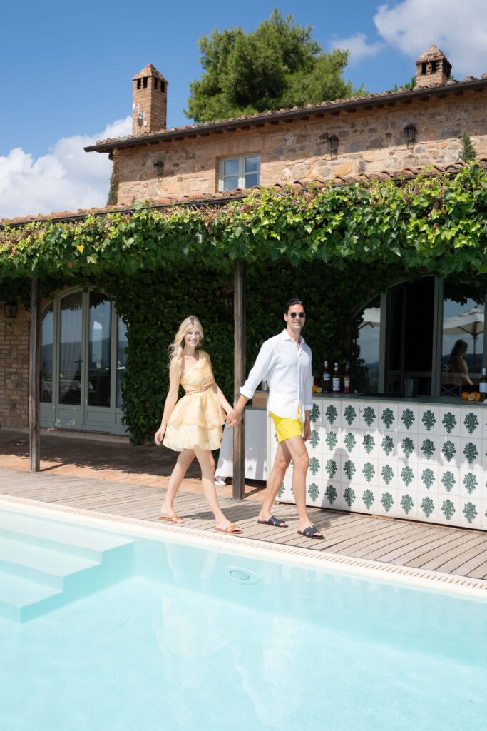 Pool Party Hochzeit in der Toskana